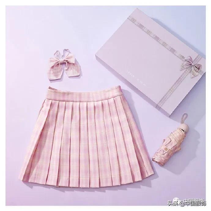 乐町天堂伞联名,乐町连衣格子裙