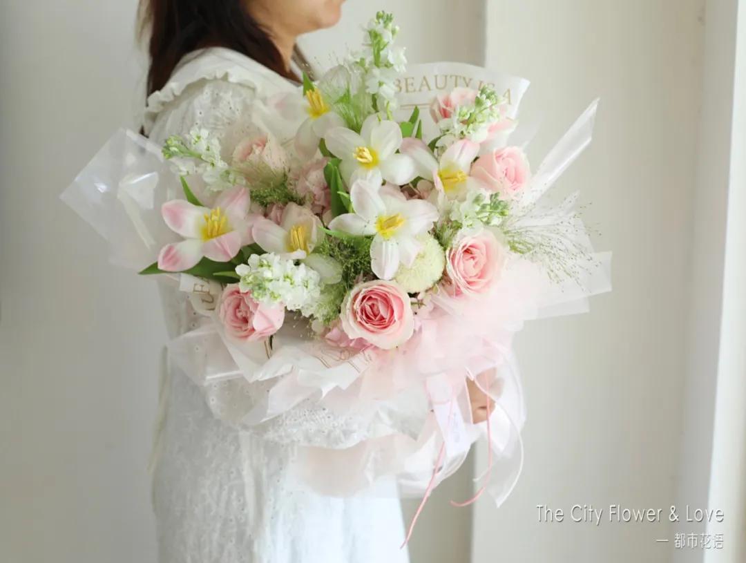 都市花语:从10平方米的小花店,到年营业额300万的生活美学馆