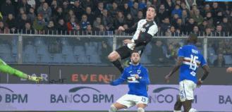 逆天弹跳过篮筐,逆天垂直弹跳