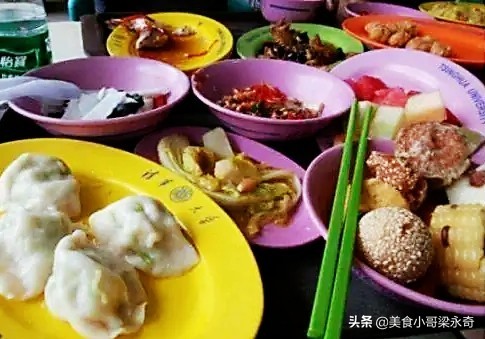 清华大学到底有多牛？看一下食堂就知道了，网友：饭菜堪比自助餐