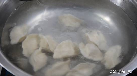 包元宝水饺的手法视频慢动作,儿童手工元宝水饺慢动作教程