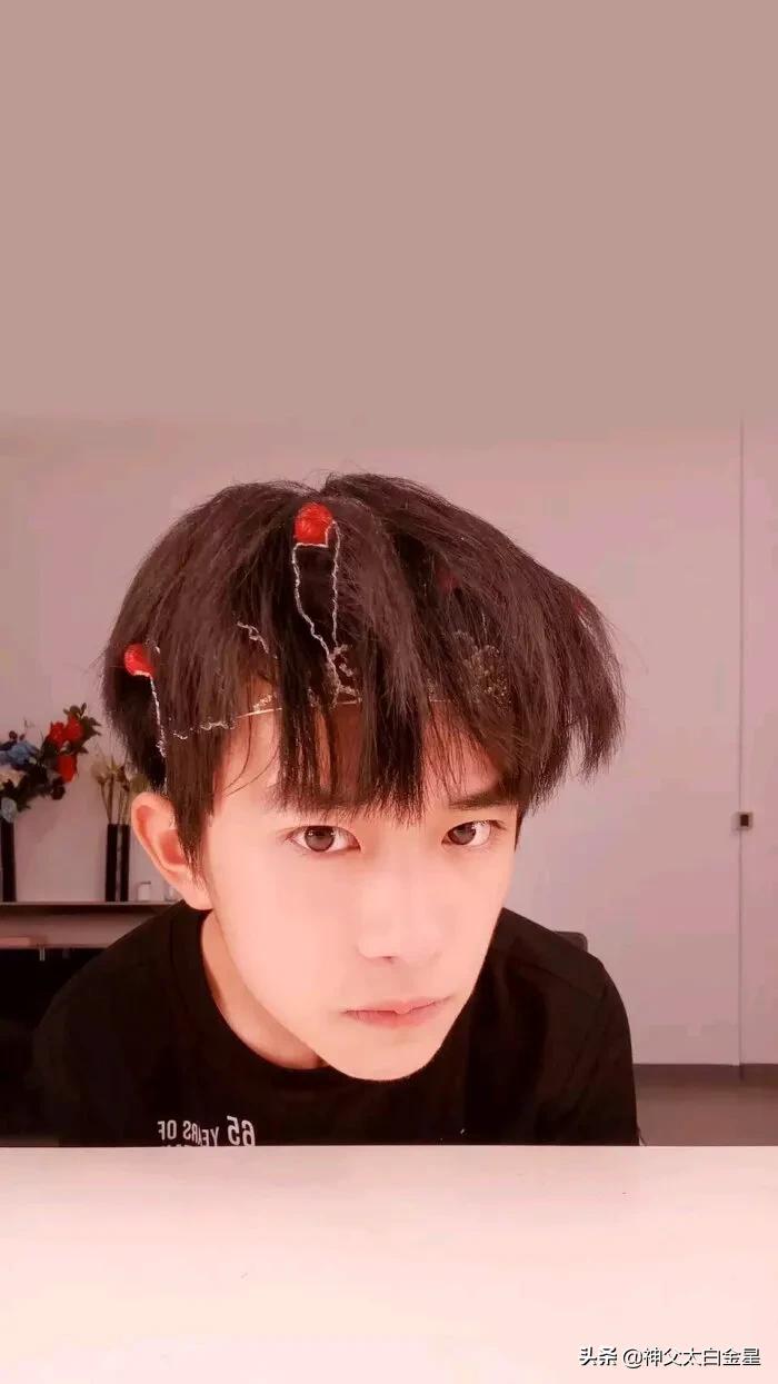 超帅易烊千玺,易烊千玺超帅高清视频