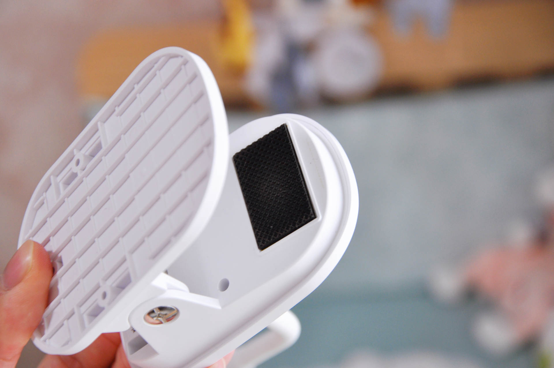 帮你随时随地、无时无刻的陪在宝宝左右，xiaovv婴儿监护器