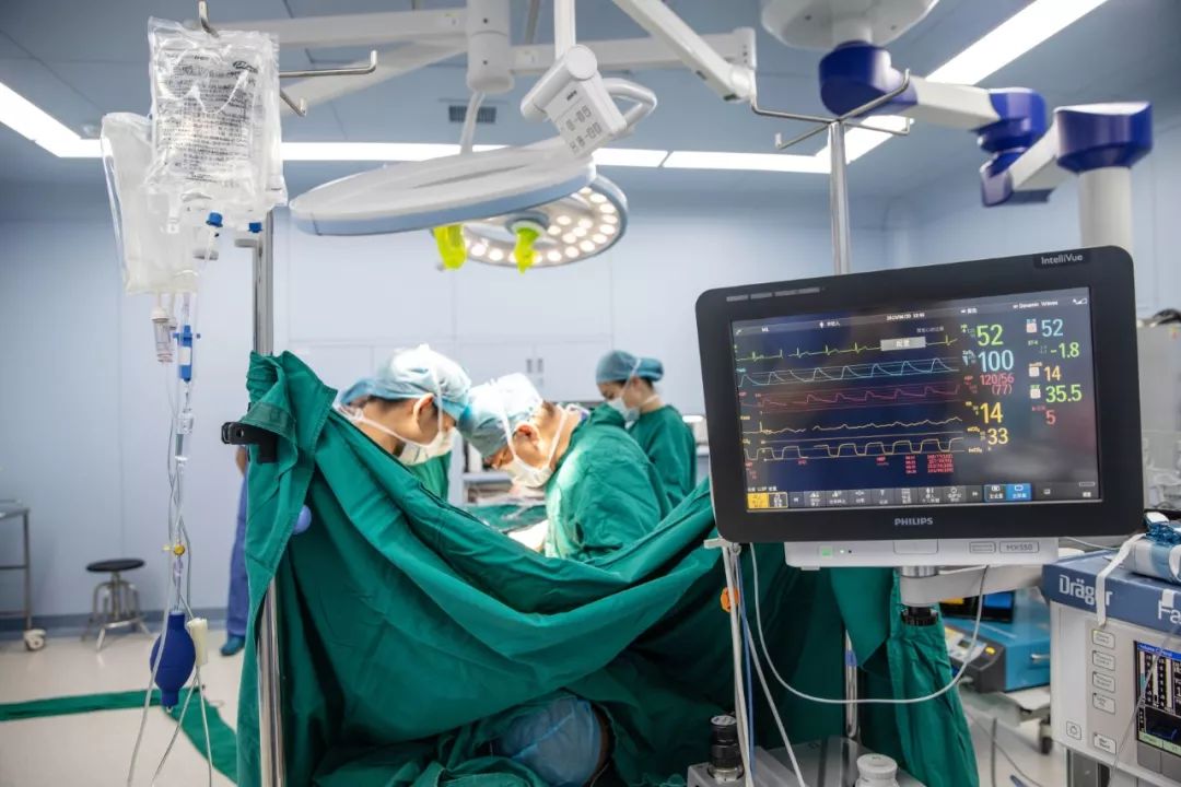 【最新】“一号难求”的顶级专家，在江北“坐等”你来！