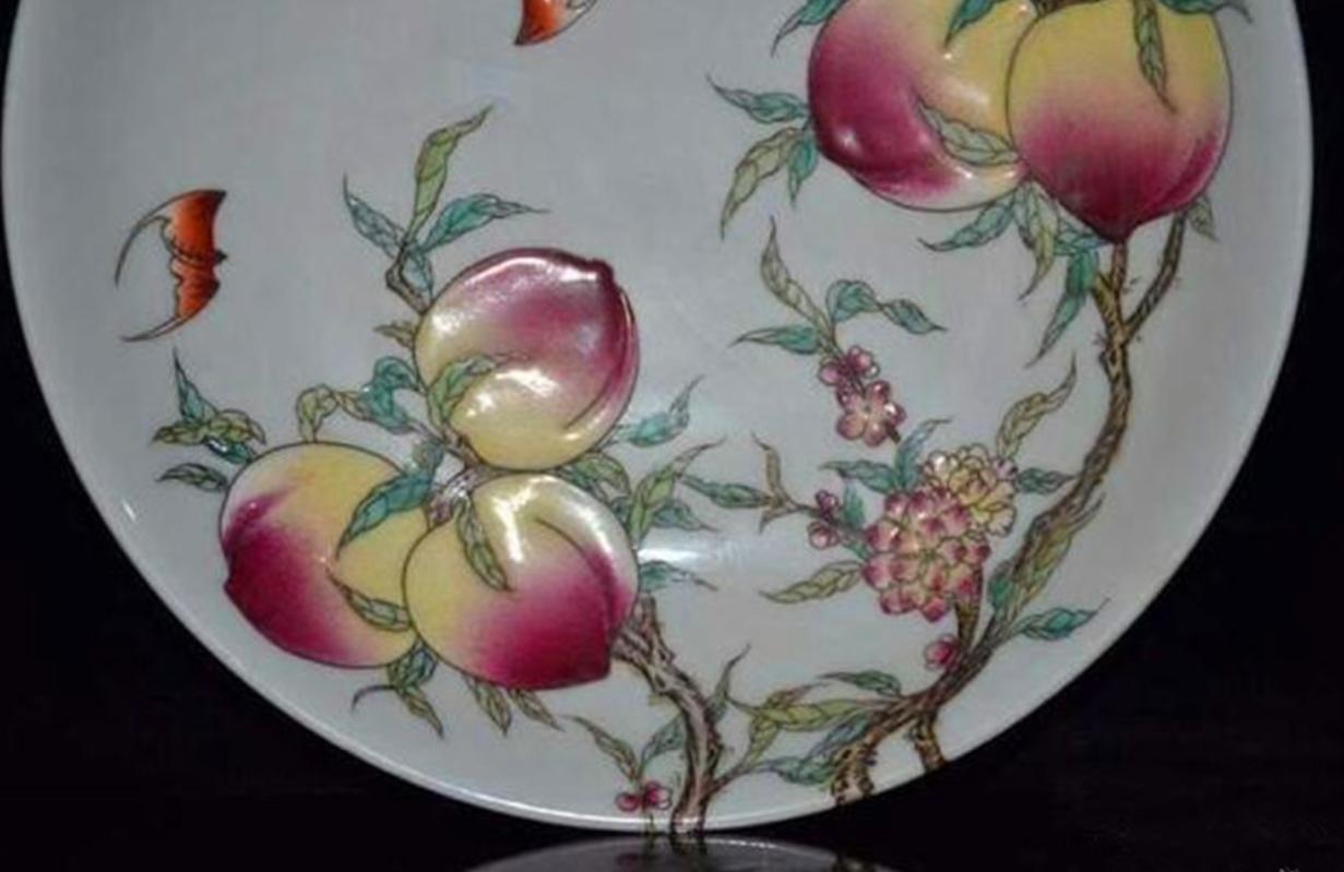 夫妻花437万买个脸盆鉴宝,小伙带瓷碗鉴宝花了17万救命钱