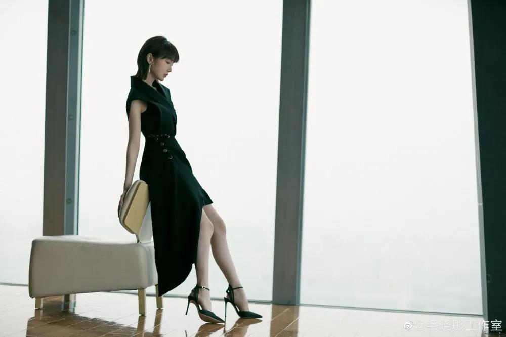 毛晓彤问心同款穿搭,毛晓彤怦然心动20岁穿搭