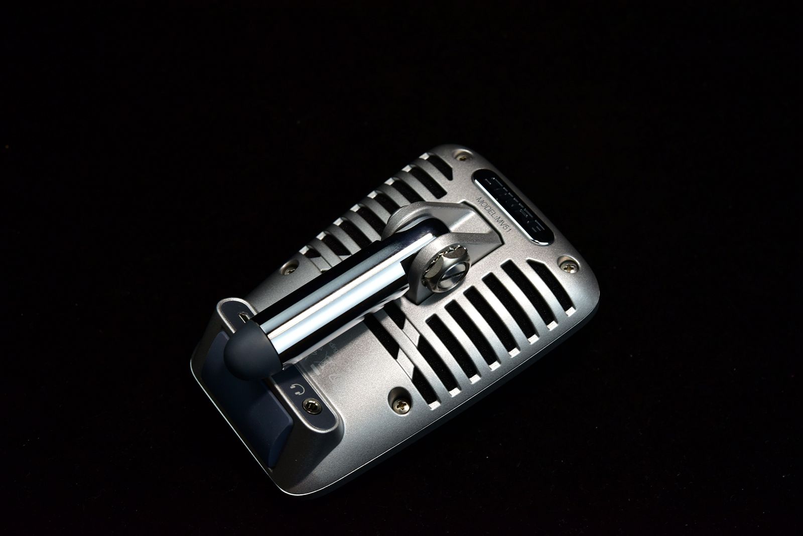 手机电脑通用无线麦克风推荐,千元级麦克风舒尔