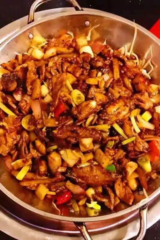 全国高校食堂美食排名,高校美食大赏隔壁都馋哭了