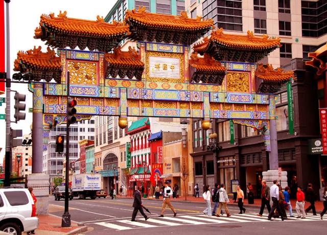 房租涨了12000,房租一涨就涨300