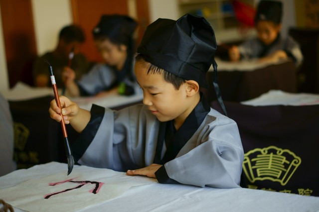 三字经是孔子写的还是孟子写的,三字经是国学还是儒学