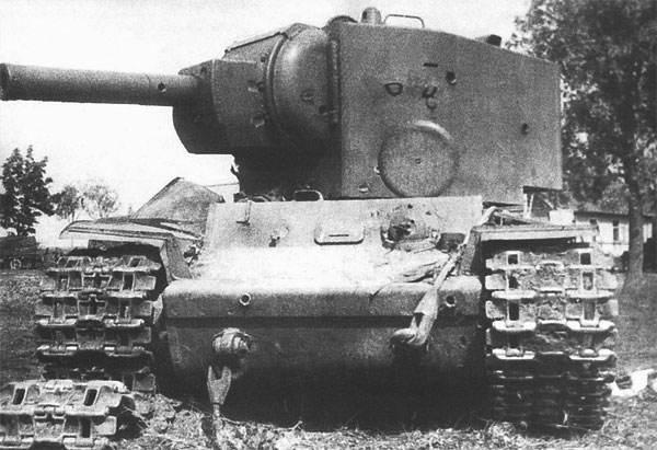 kv-2坦克单挑德国装甲师,kv2重型坦克阻击德军数十小时