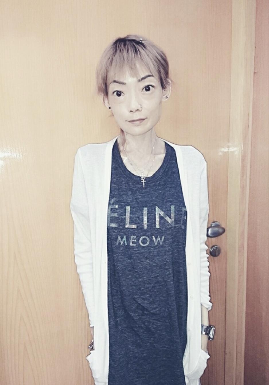 郭永淳前妻罕露脸精神尚可,仍暴瘦如柴,靠拍卖名牌赚钱筹医药费