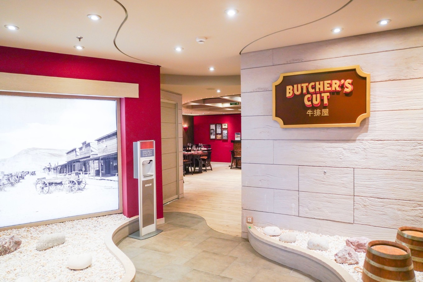 海上养猪场邮轮,海洋光谱号邮轮海上养猪场