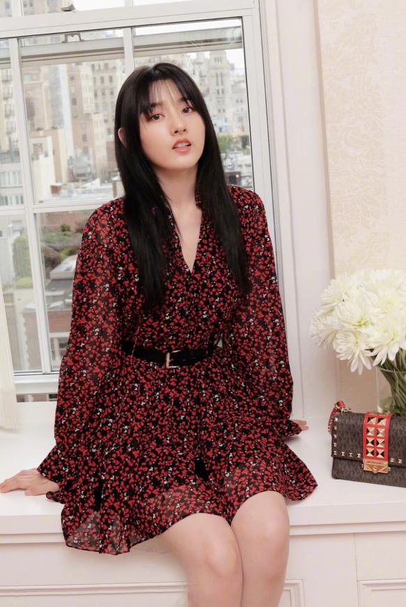 高档30-40岁碎花连衣裙,40-50岁碎花连衣裙穿搭