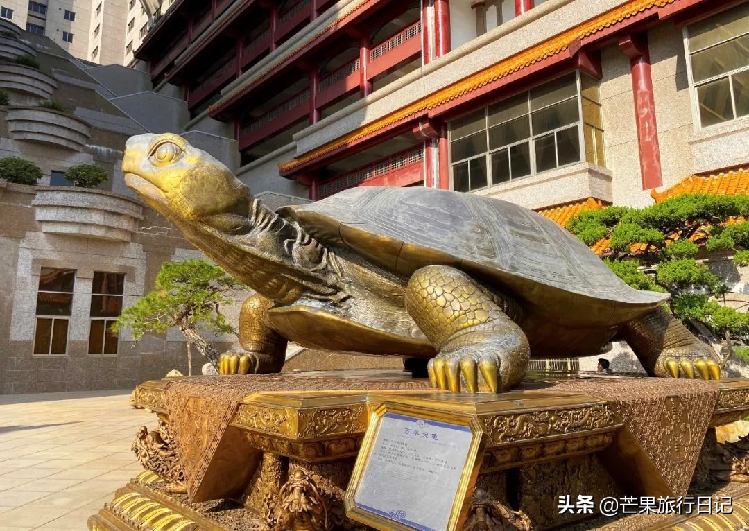 广西“布达拉宫”,据说台湾富商花30亿,用8000工人才建成