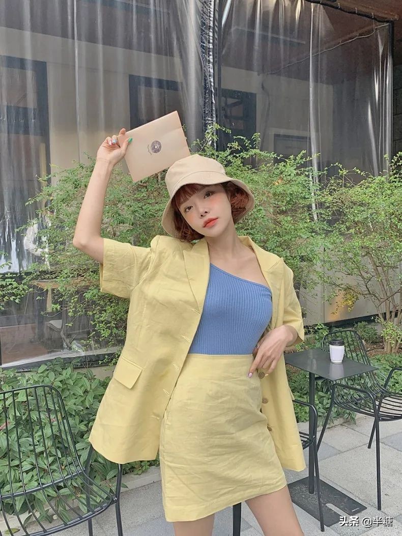 韩剧女主的穿搭连衣裙,韩剧女主穿条纹衬衫