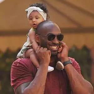 9岁小学生颈椎弧度变直,九岁颈椎变直