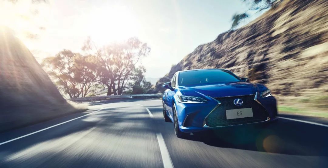 雷克萨斯es200真的动力不行吗,最新雷克萨斯es200动力到底有多弱