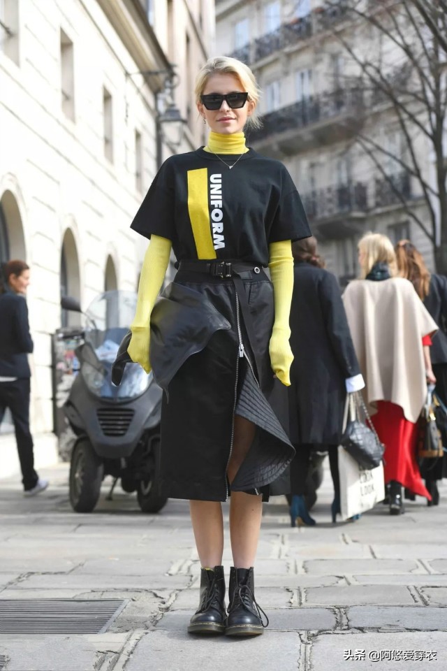 短袖怎么穿最显瘦主要是胸前较厚,今春流行短袖