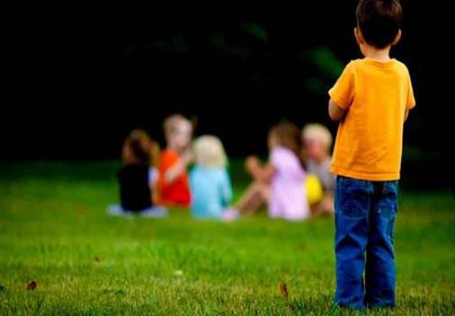 儿子被人抓破脸,儿子把同学脸抓破了道歉