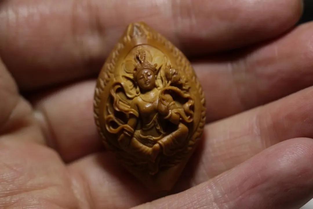 核雕的雕刻题材,刀尖上的艺术核雕工具知多少