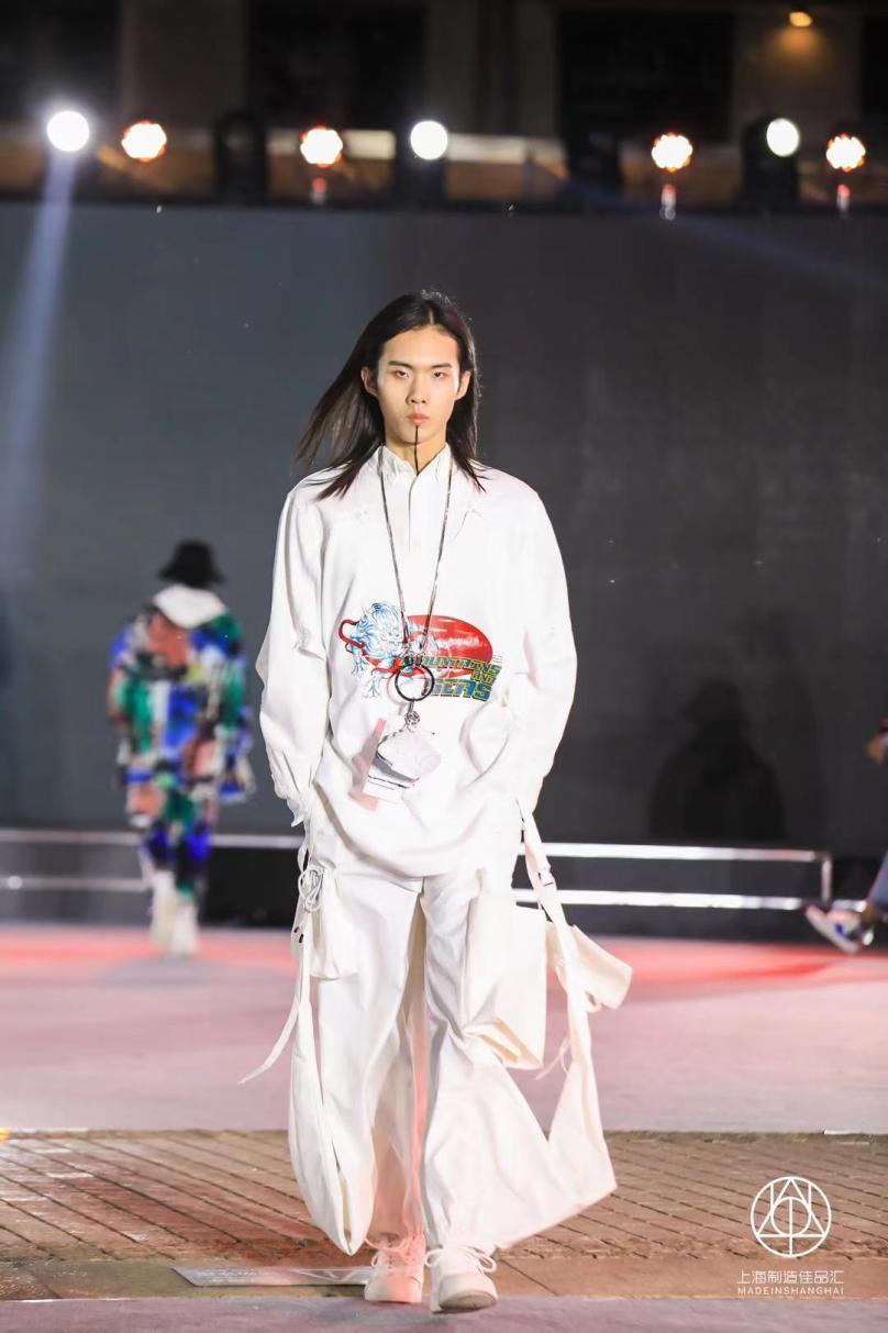 中国第一潮牌马克华菲,马克华菲多元艺术潮牌到底赚多少