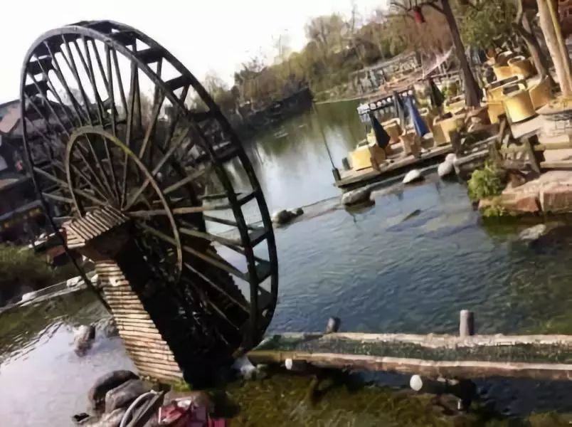 漫步成都街头的文案,漫步成都