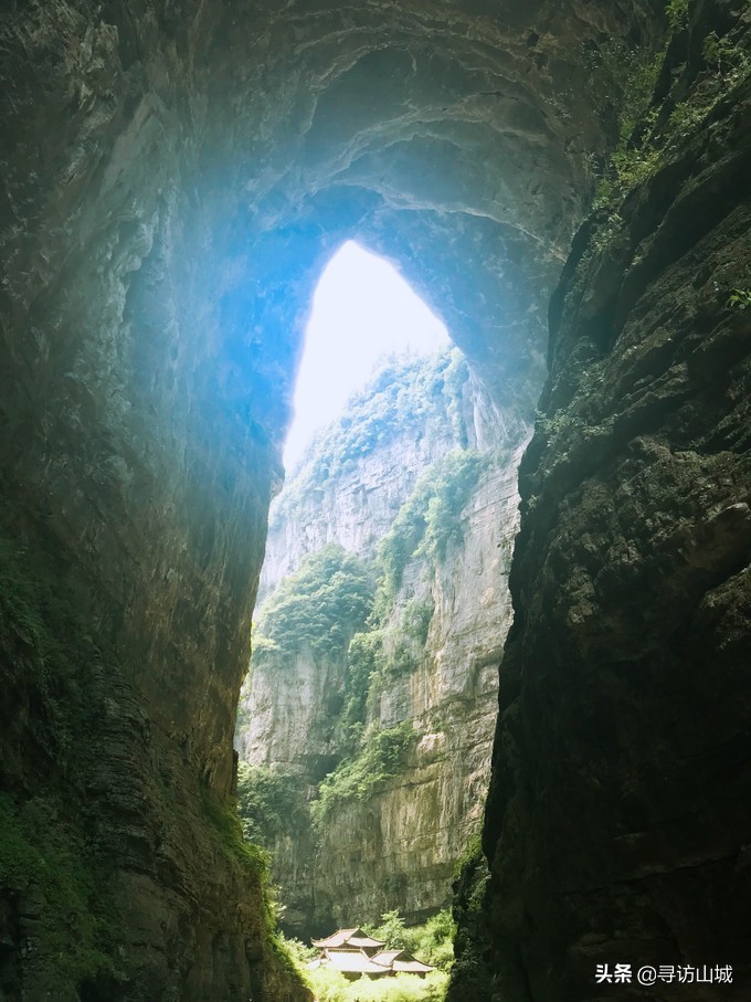 印象武隆寻找令人叹为观止的奇观,印象武隆的山