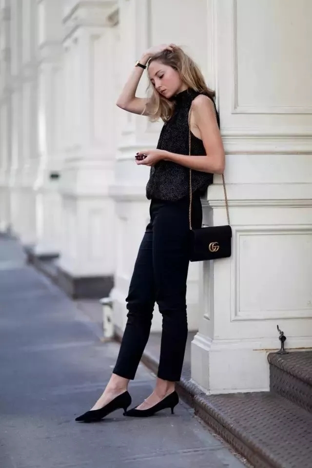 秋款裙子搭配什么鞋子好看百搭,夏天个子矮穿裙子搭配什么鞋子