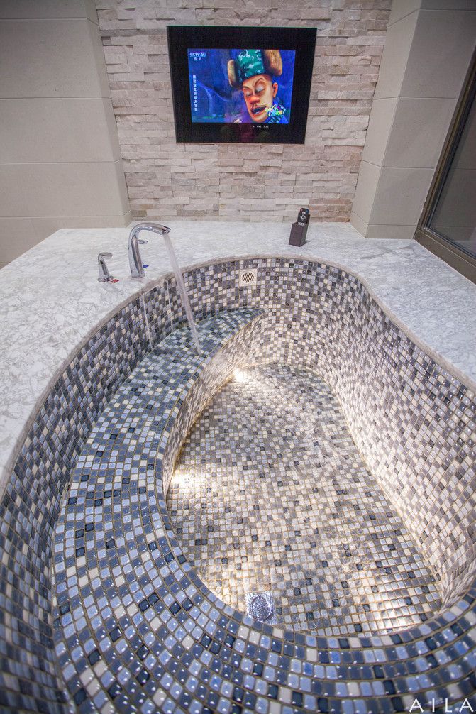 牛驼建国温泉酒店门票多少钱,牛驼建国温泉酒店概况及价格