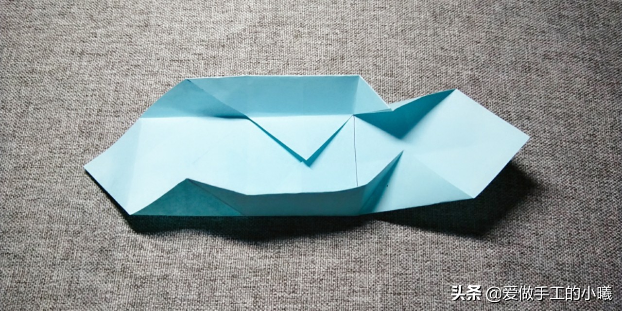 稻草鱼姐姐手工爱心收纳盒,爱心形的收纳盒带折叠盖子