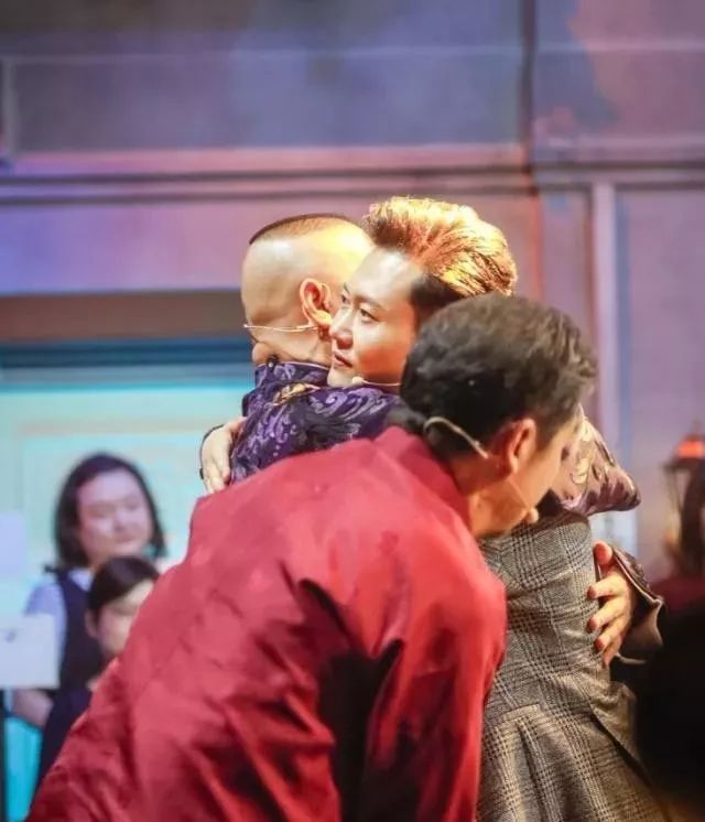 赢得了王冠的他却说：别笑，王冠会掉