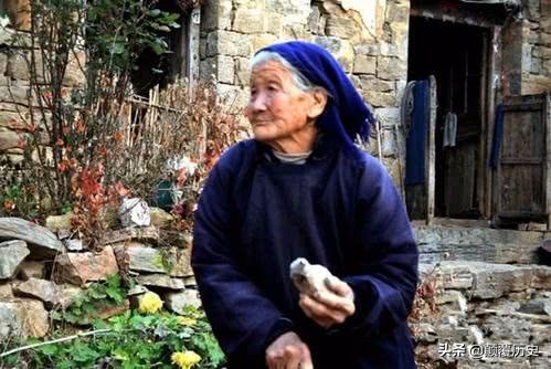 俗语：“三十断红，四十断绿”, 啥意思？以前农村人的穿衣讲究！