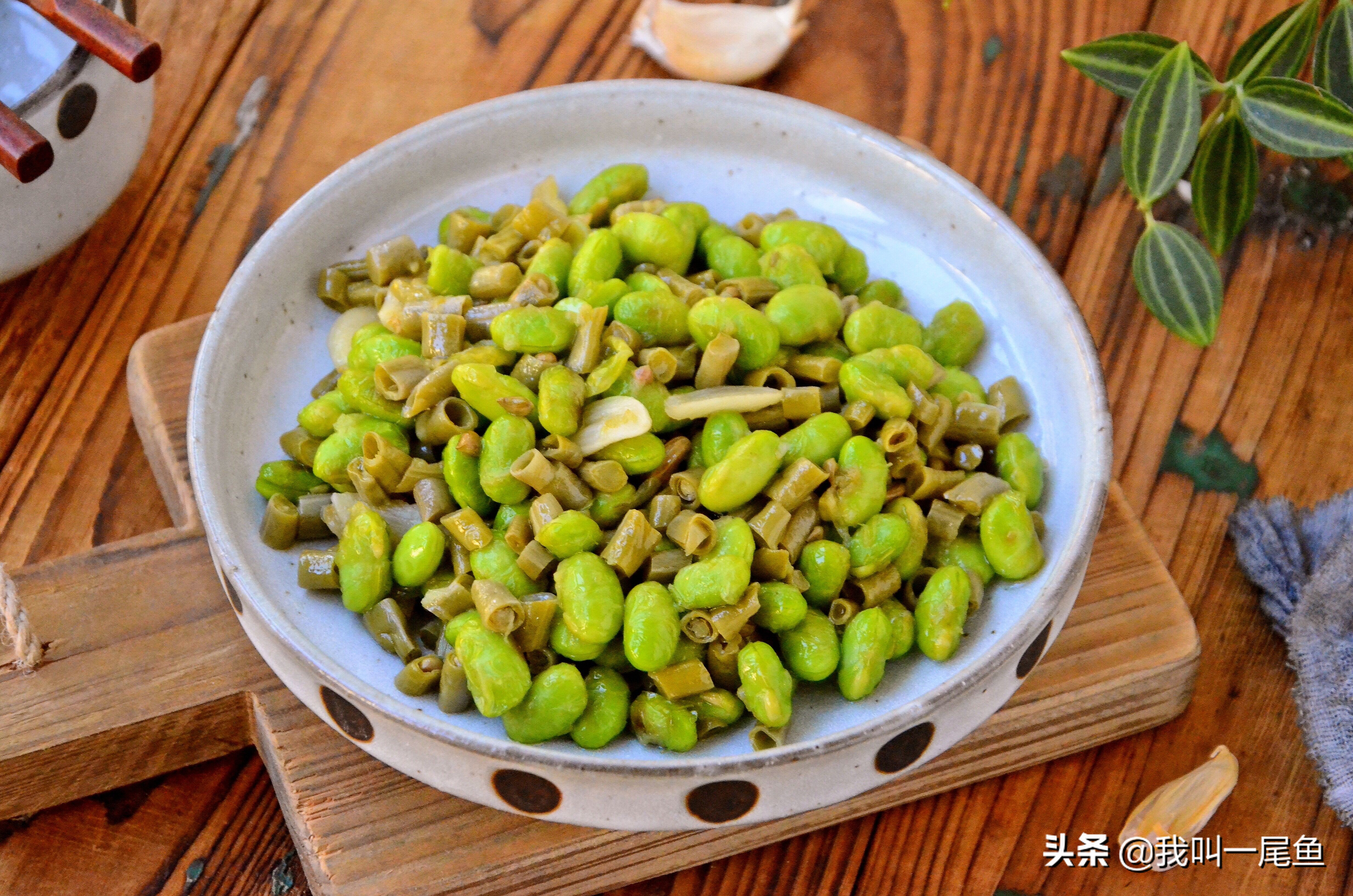 这菜我家每周炒二次,清爽酸脆又可口,五块钱做一盘,给肉也不换