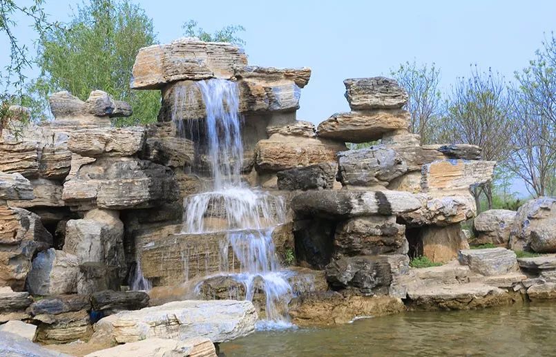 如何选一个靠谱的化妆培训机构,一篇文章带你认识在线课堂