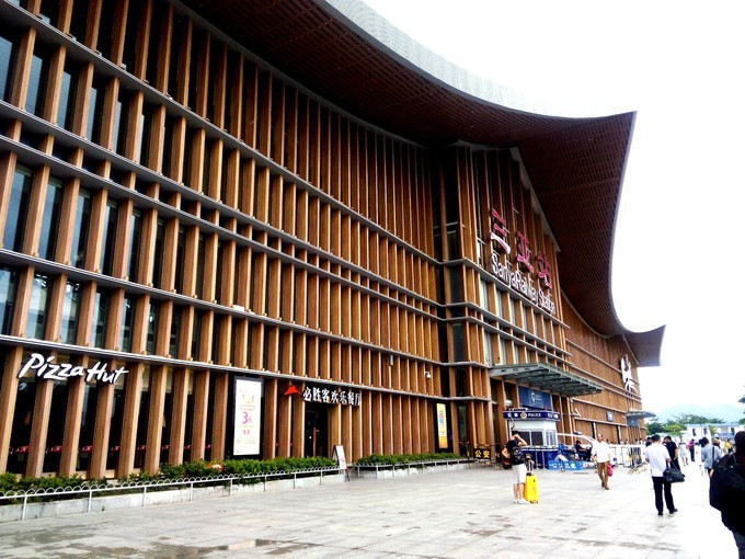 去热带的岛屿游泳,去热带旅行