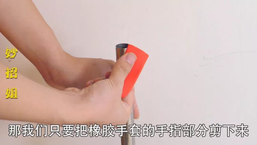 橡胶手套坏了别扔还有这些妙用,橡胶手套破了可以用火补吗