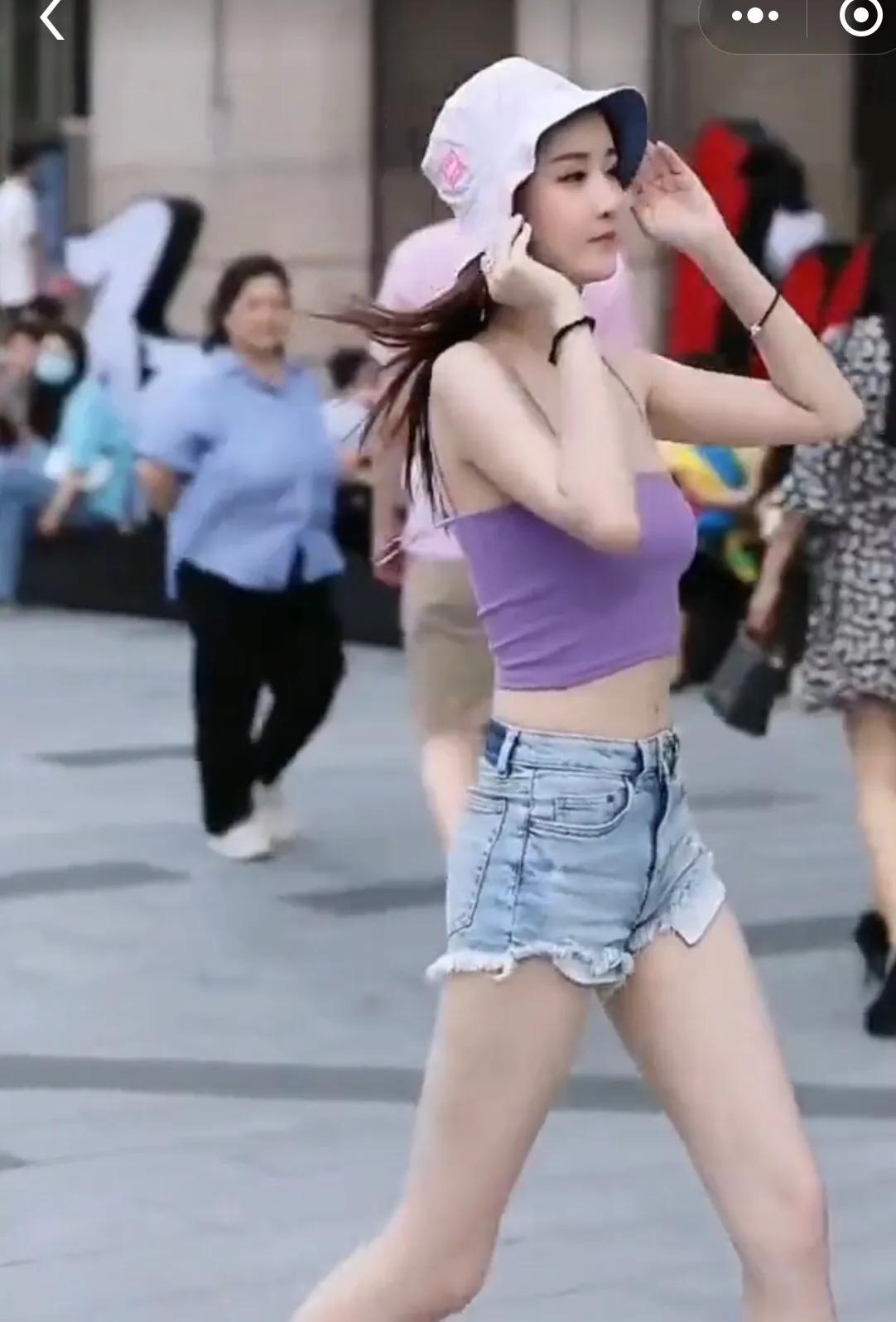 男人欣赏和迷恋一个女人,男人喜欢欣赏女人