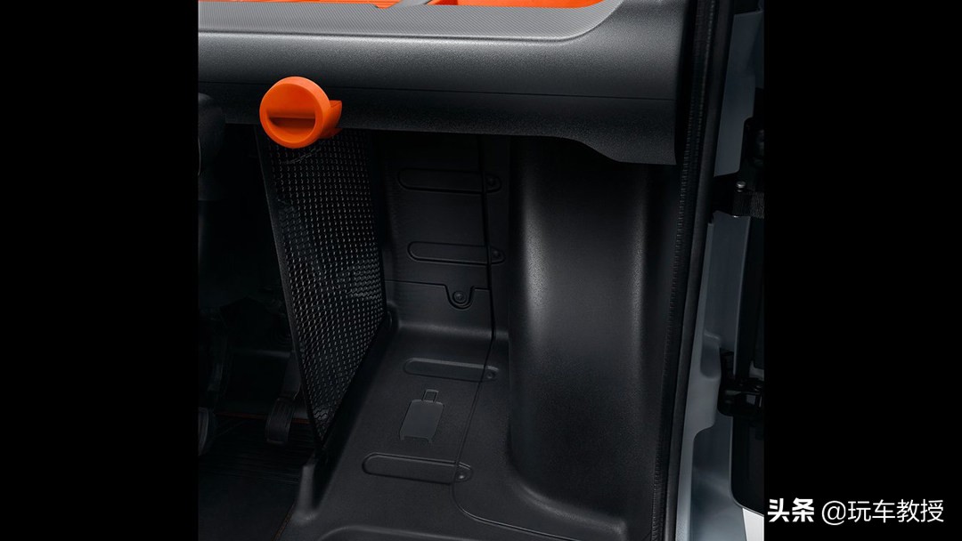 雪铁龙ami和宏光miniev,3.28万宏光miniev