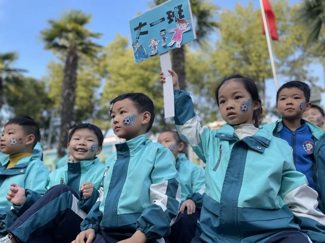 南京市浦口区凤凰幼儿园：快意奔跑“足”够精彩，点燃幼儿足球梦