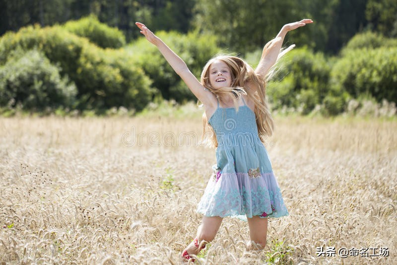 腹有诗书气自华女生起名,女孩名字诗书气自华