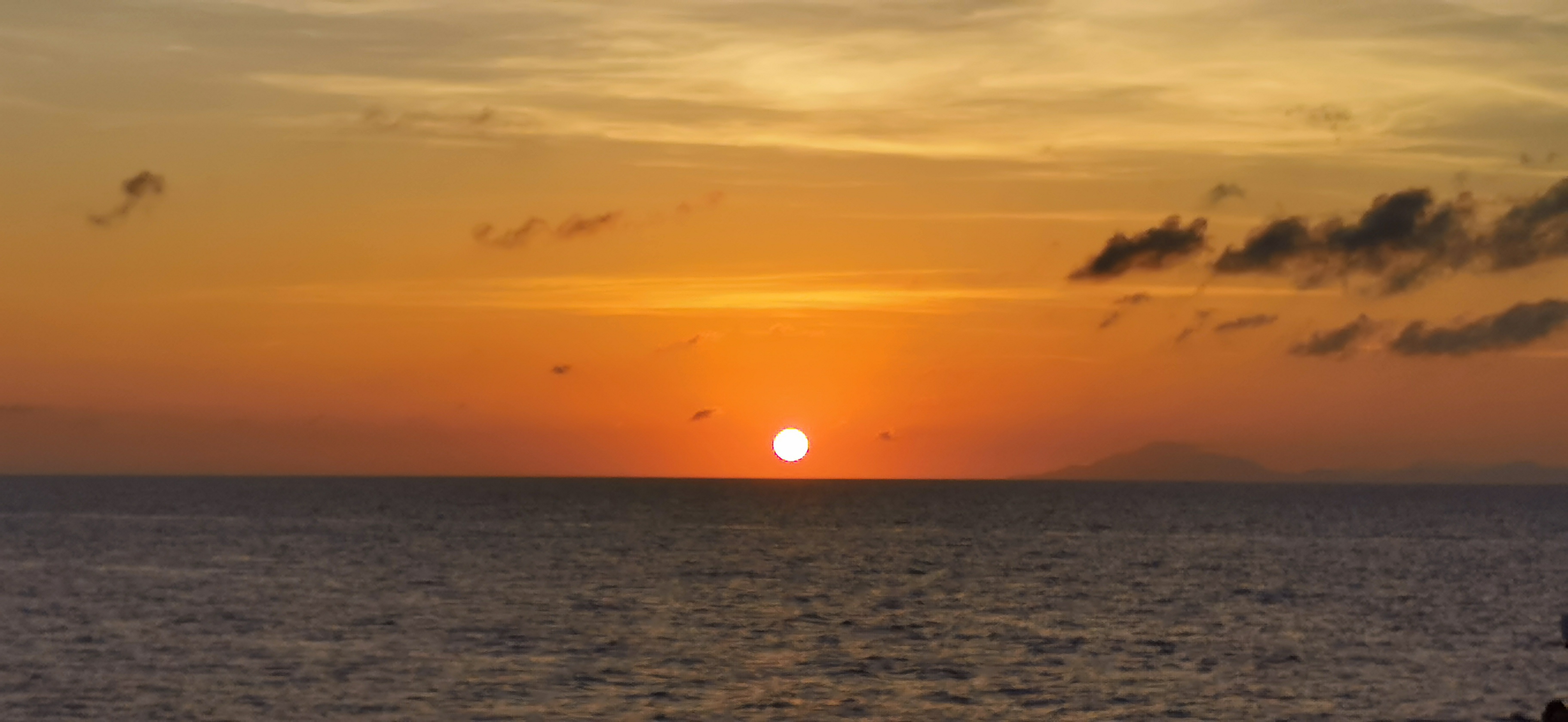 一半是海水一半是蓝天，这就是西沙群岛！我是登岛的第46066人