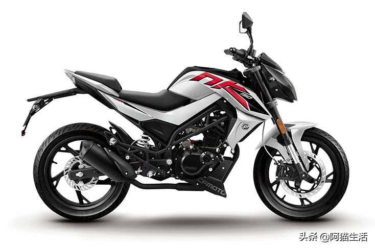新款春风150nk摩托车参数及价格,21年春风150nk是国三还是国四