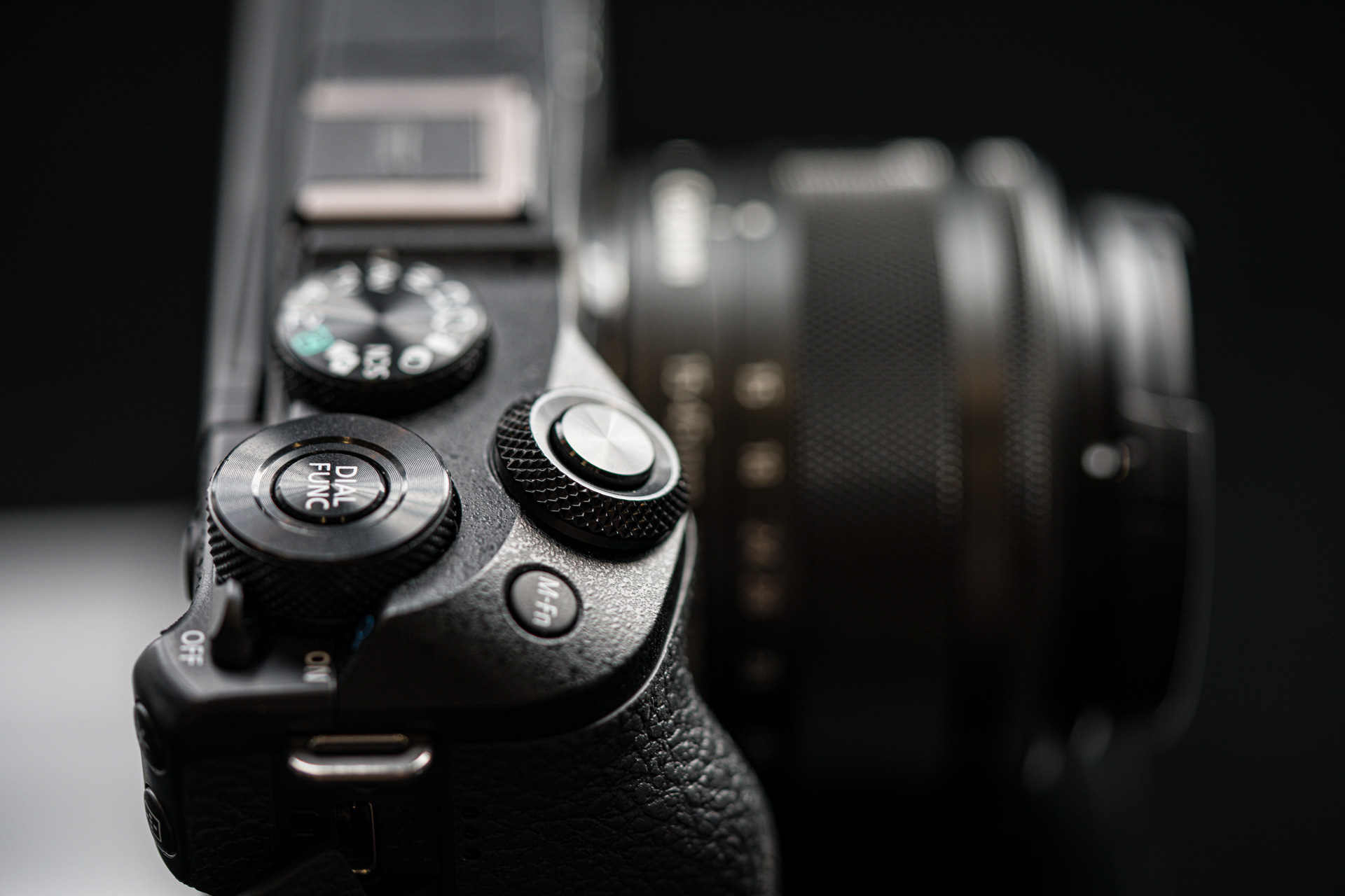 佳能apsc画幅eosr7已经开始测试了,eosm6markii教程