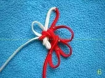 弹力绳穿珠子收尾打结方法,手串绳隔珠结的打结方法