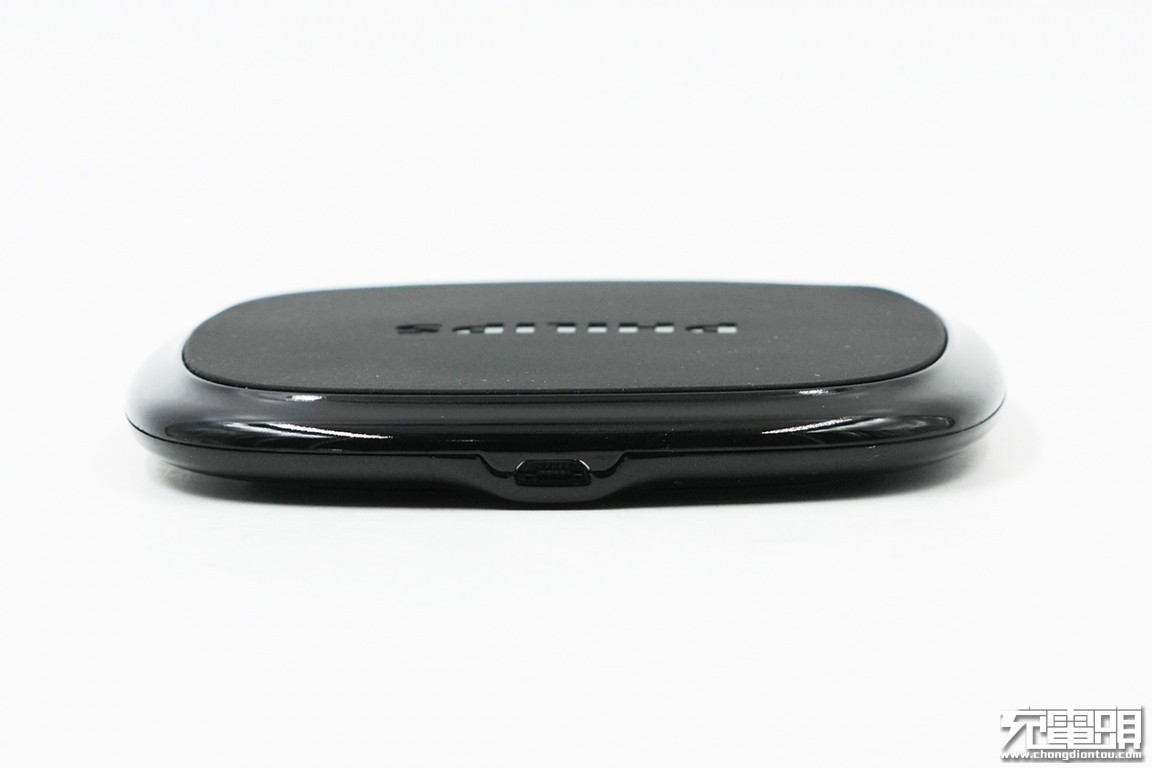 飞利浦到底有没有插排,飞利浦无线车充测评