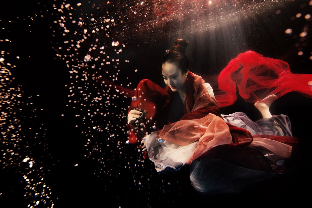 引爆星城！三亚仙气十足的水下摄影来长沙啦~湖南卫视率先取景