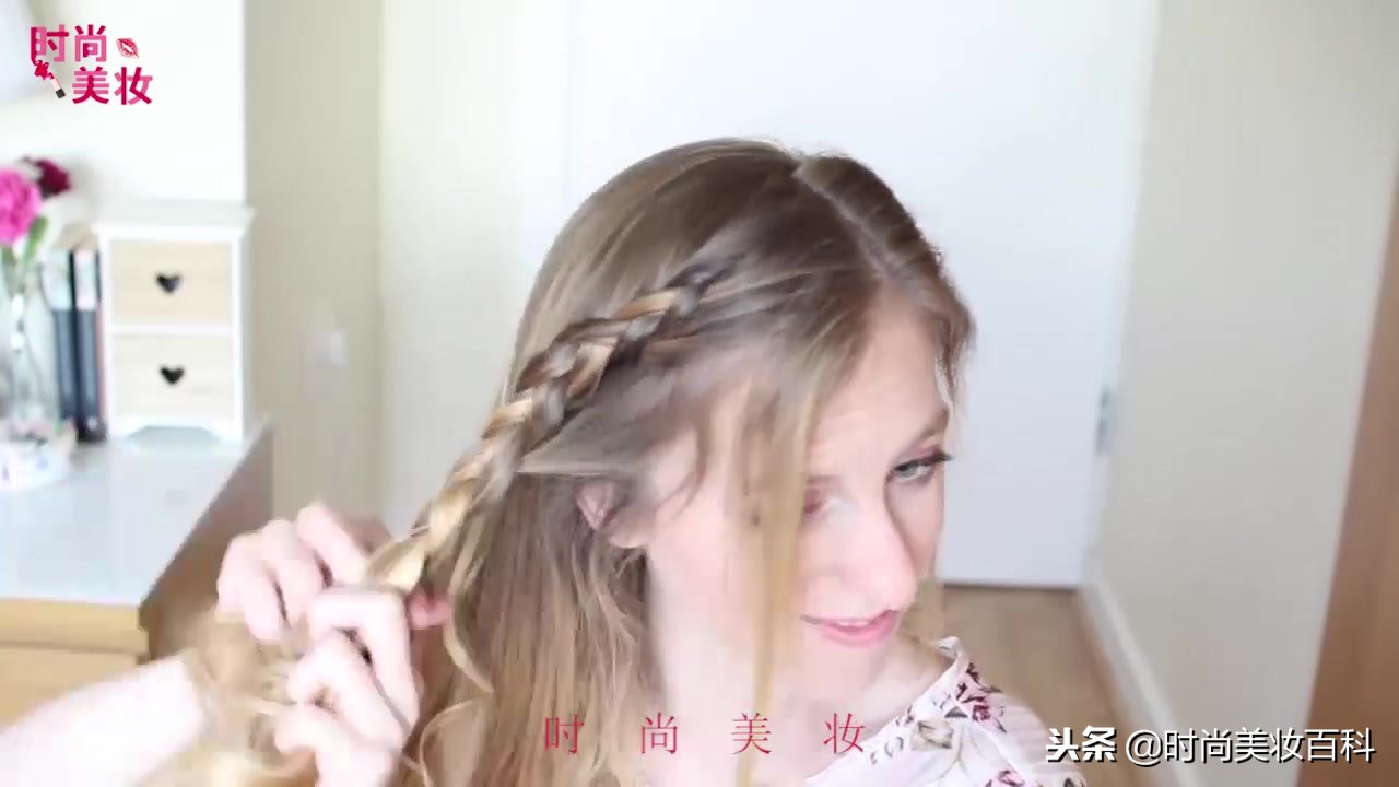 好看的马尾辫发型教程,不一样的简单马尾辫发型