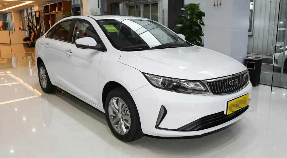 家用轿车就选这几款,八九万落地省油又耐开!乞丐版有多远走多远