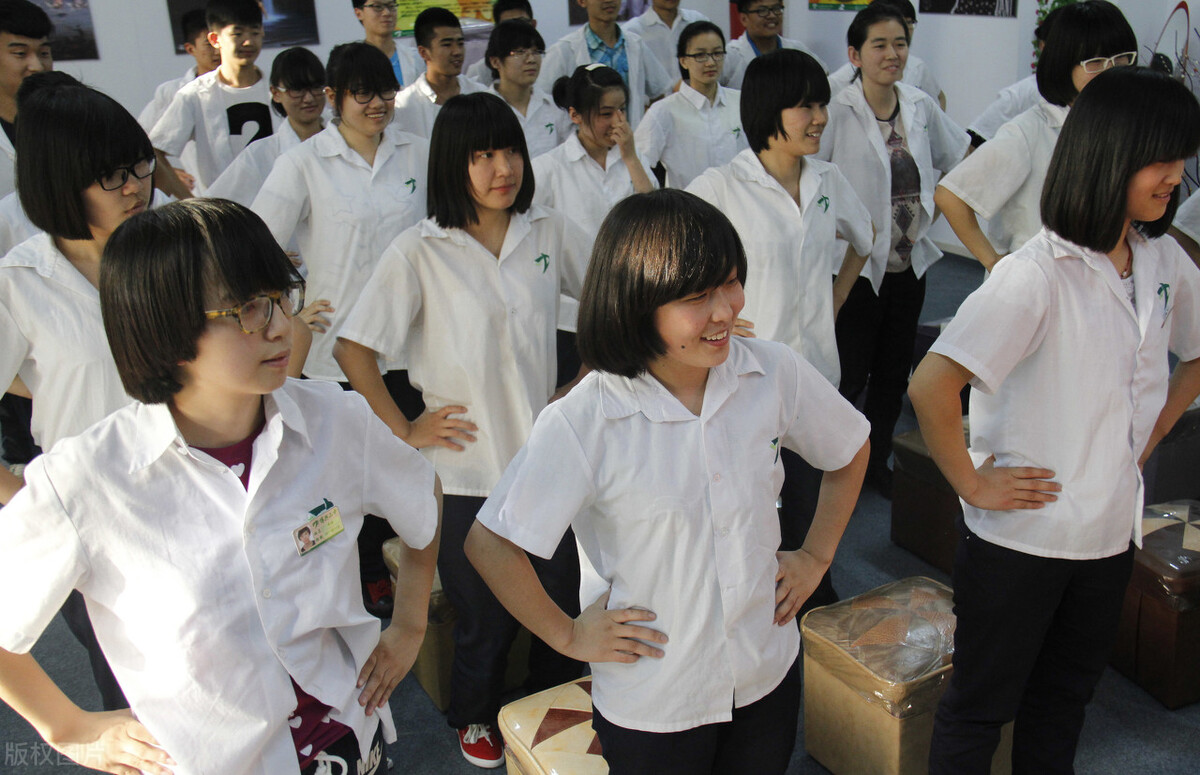 学生如果有自杀倾向，我们该如何进行干预？